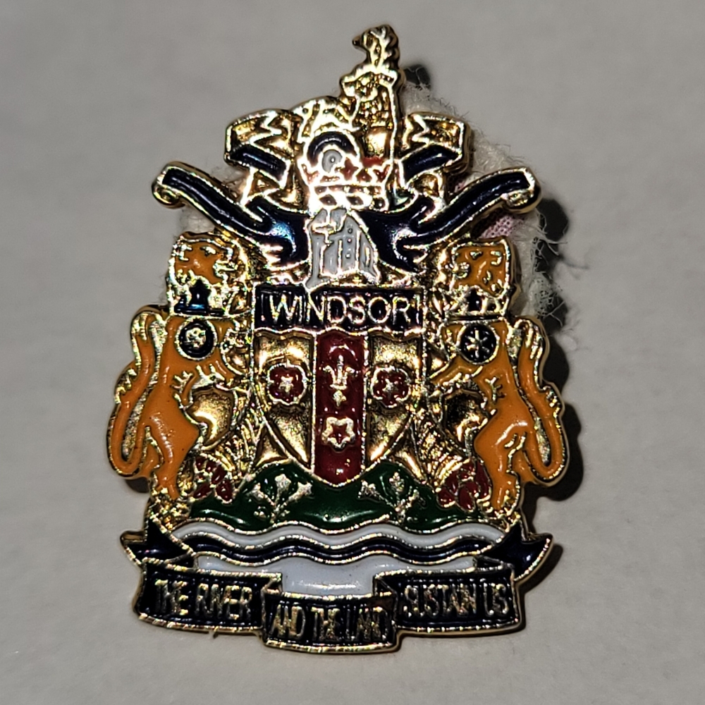 Lapel pin representing the Coat of Arms of Windsor,‎ Ontario, Canada. NWOT
